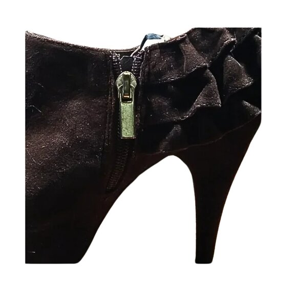Rue 21 Women's Brown Suede Ruffles Booties - Picture 6 of 7